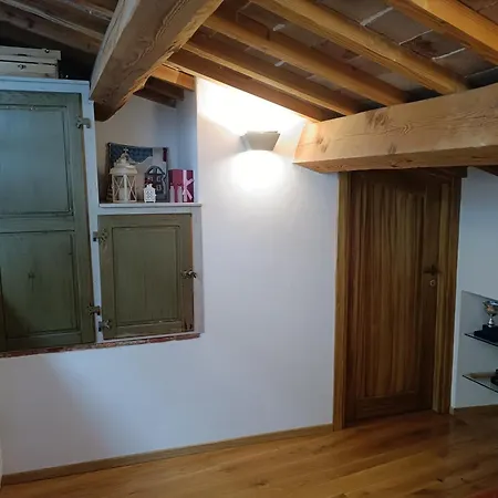 Casa Via Dei Longini * تْشيتّا دي كاستيلّو